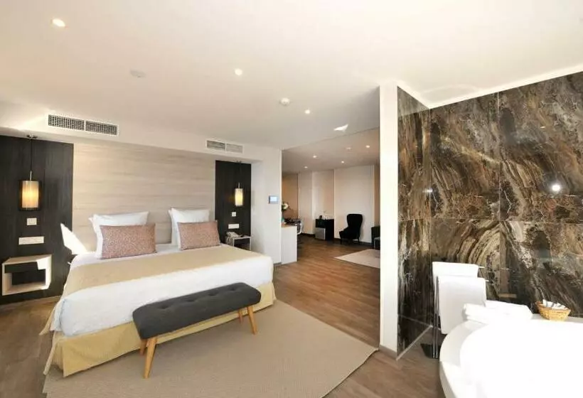سوییت سوپریور با چشم‌انداز دریا, Salobreña Suites