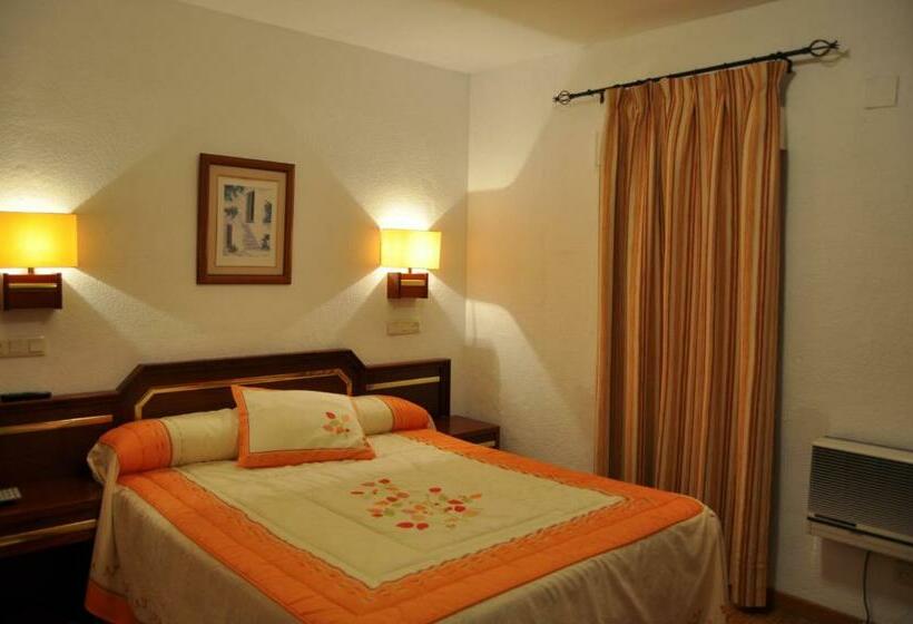 חדר סטנדרט, Santa María