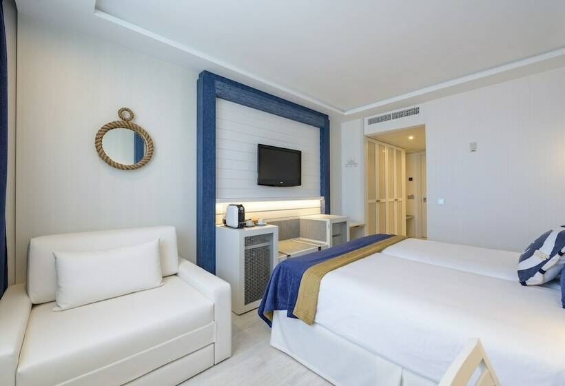 غرفة ديلوكس ثلاثية, Santemar