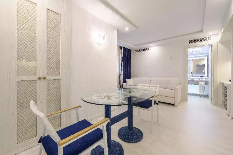 Suite Junior, Santemar