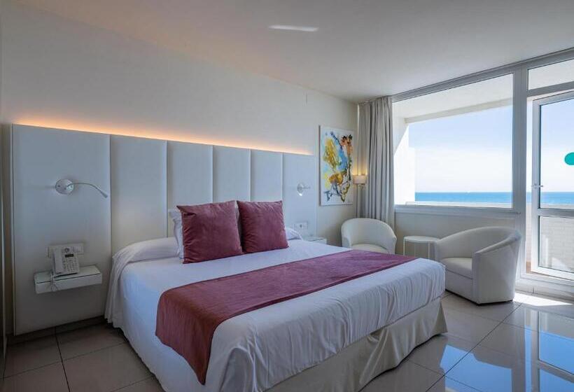 オーシャンビュースタンダードルーム, On Hotels Oceanfront - Adults Designed