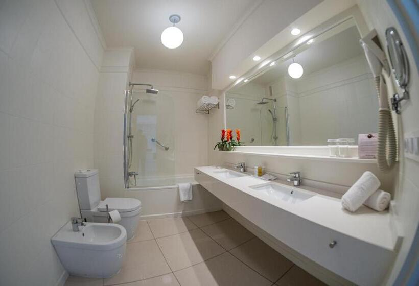 オーシャンビュースーペリアールーム, On Hotels Oceanfront - Adults Designed
