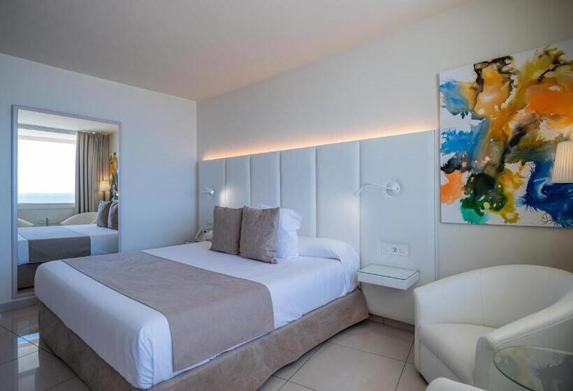 オーシャンビュースーペリアールーム, On Hotels Oceanfront - Adults Designed