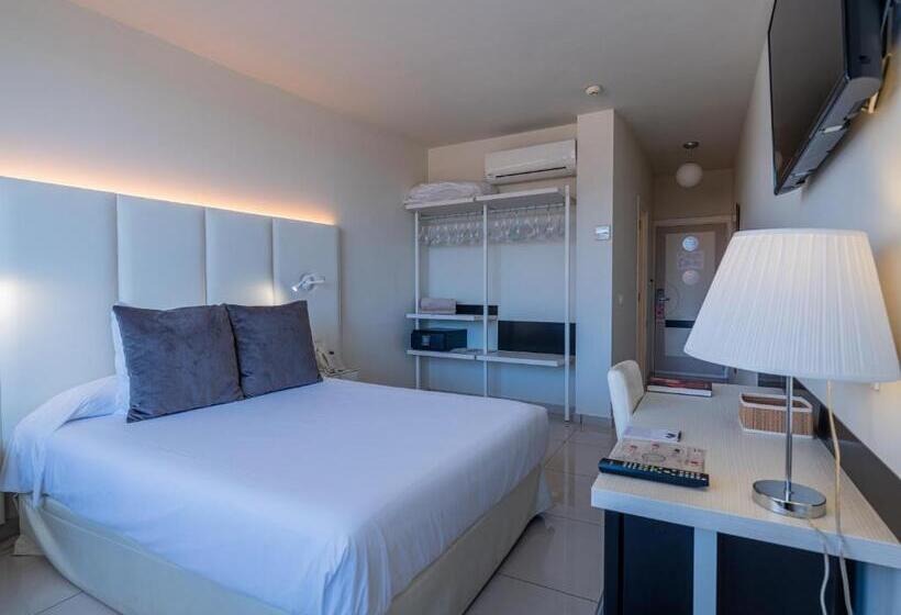 スタンダードシングルルーム, On Hotels Oceanfront - Adults Designed