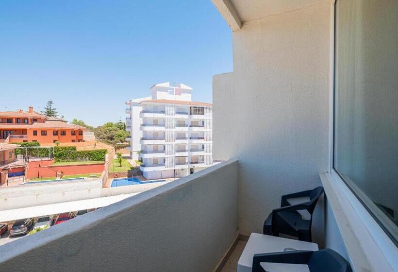 ジュニアスイート, On Hotels Oceanfront - Adults Designed