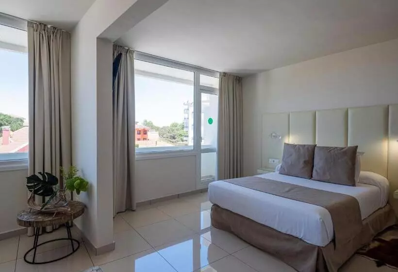 ジュニアスイート, On Hotels Oceanfront - Adults Designed