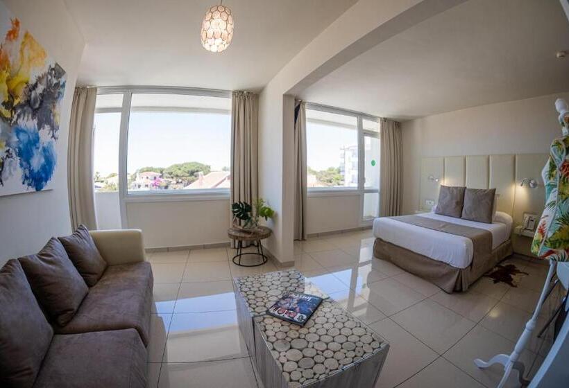 سوییت جونیور, On Hotels Oceanfront - Adults Designed