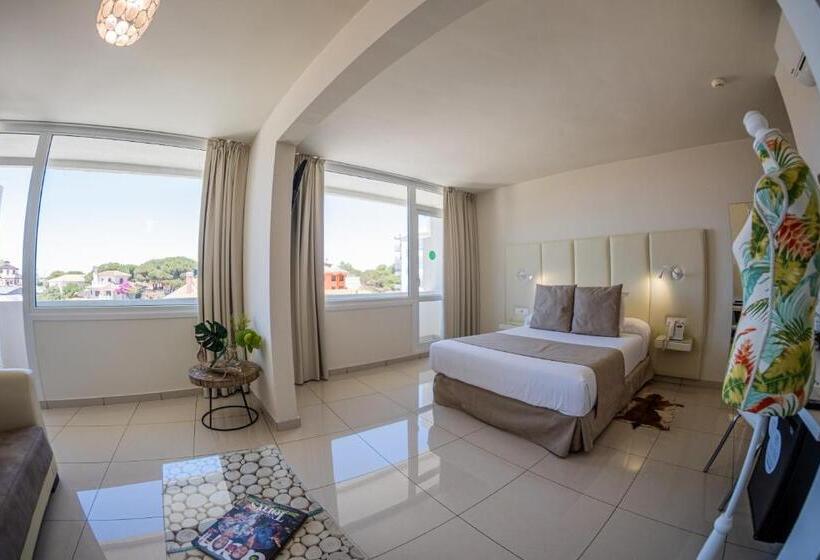 ジュニアスイート, On Hotels Oceanfront - Adults Designed