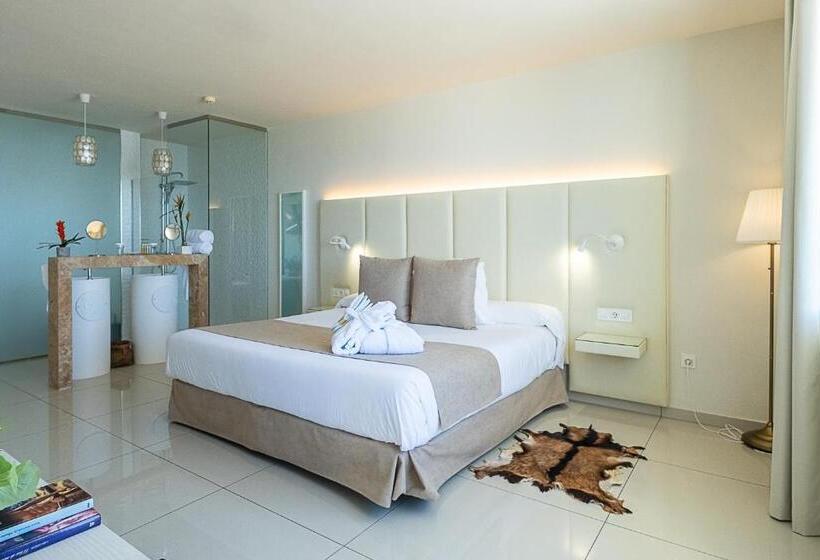 オーシャンビュージュニアスイート, On Hotels Oceanfront - Adults Designed