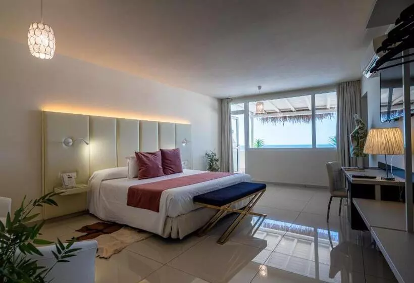 デラックスルーム, On Hotels Oceanfront - Adults Designed