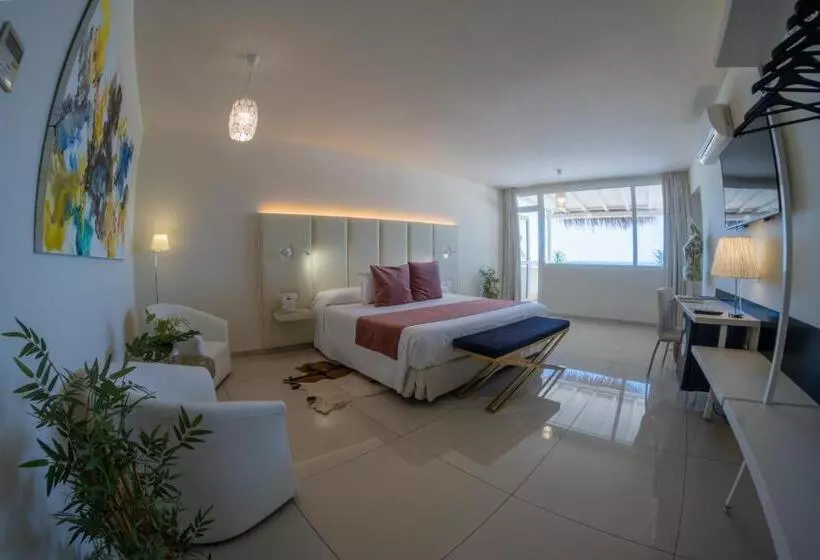デラックスルーム, On Hotels Oceanfront - Adults Designed