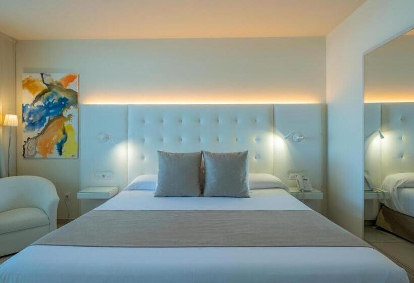 キングサイズベッドのデラックスルーム, On Hotels Oceanfront - Adults Designed