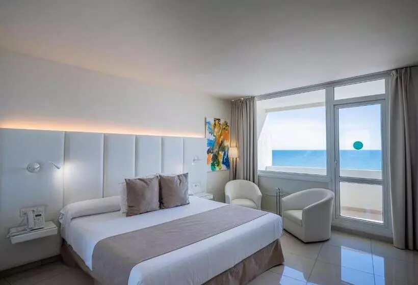 キングサイズベッドのスーペリアルーム, On Hotels Oceanfront - Adults Designed