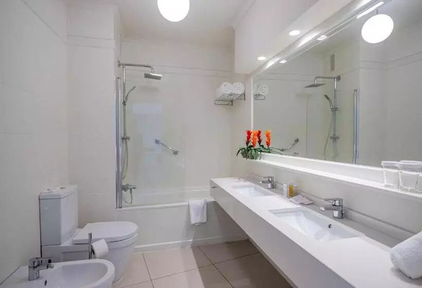 キングサイズベッドのスーペリアルーム, On Hotels Oceanfront - Adults Designed