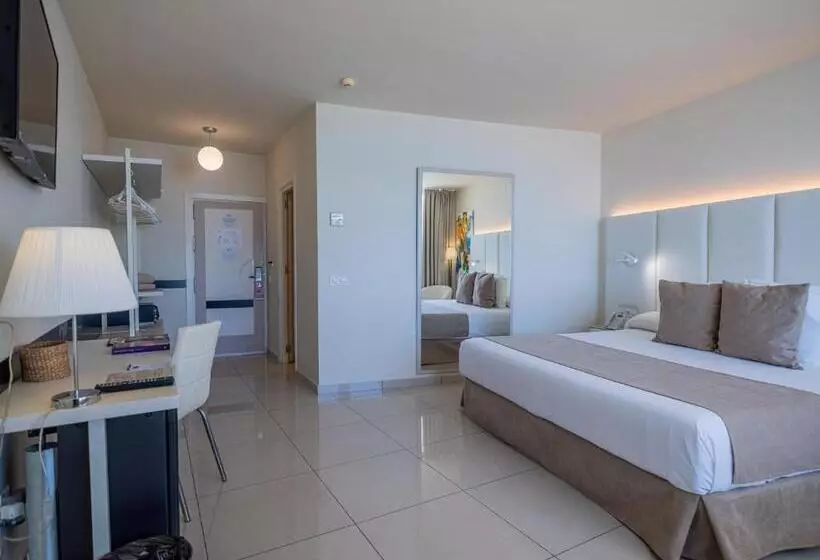 キングサイズベッドのスーペリアルーム, On Hotels Oceanfront - Adults Designed
