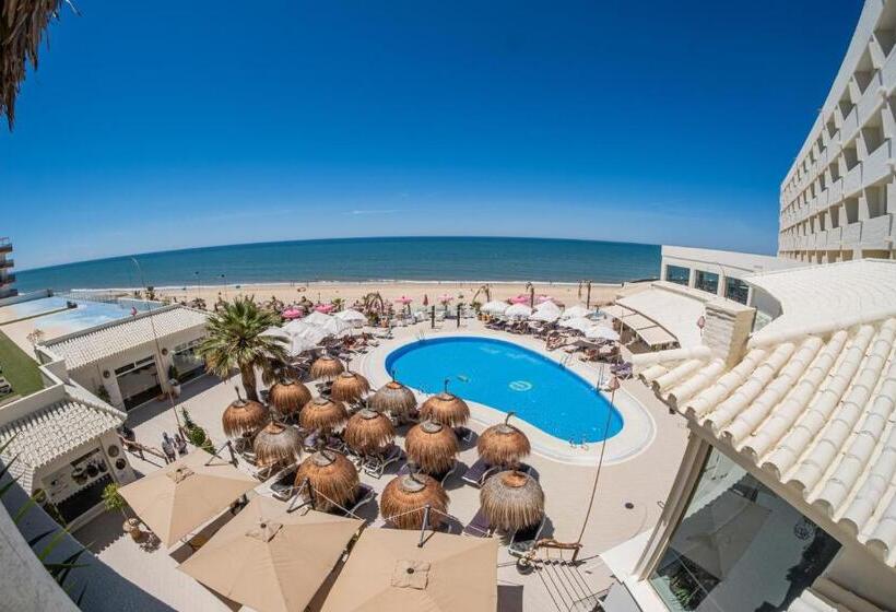 デラックスルーム, On Hotels Oceanfront - Adults Designed