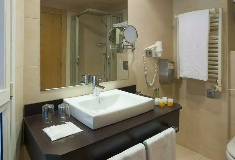 اتاق استاندارد یک نفره, Sercotel Codina