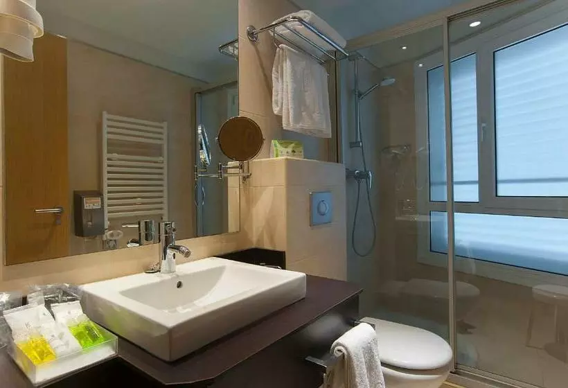 اتاق استاندارد یک نفره, Sercotel Codina