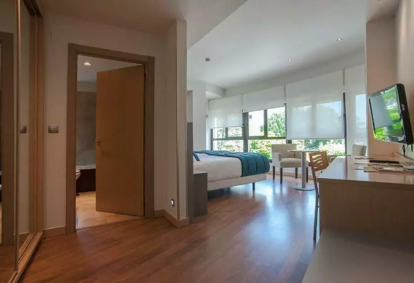 اتاق استاندارد سه نفره, Sercotel Codina