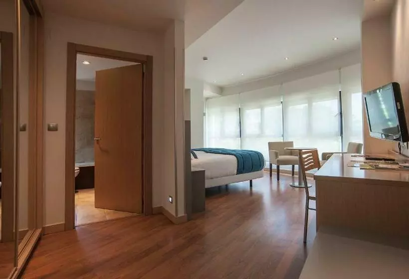 اتاق استاندارد سه نفره, Sercotel Codina