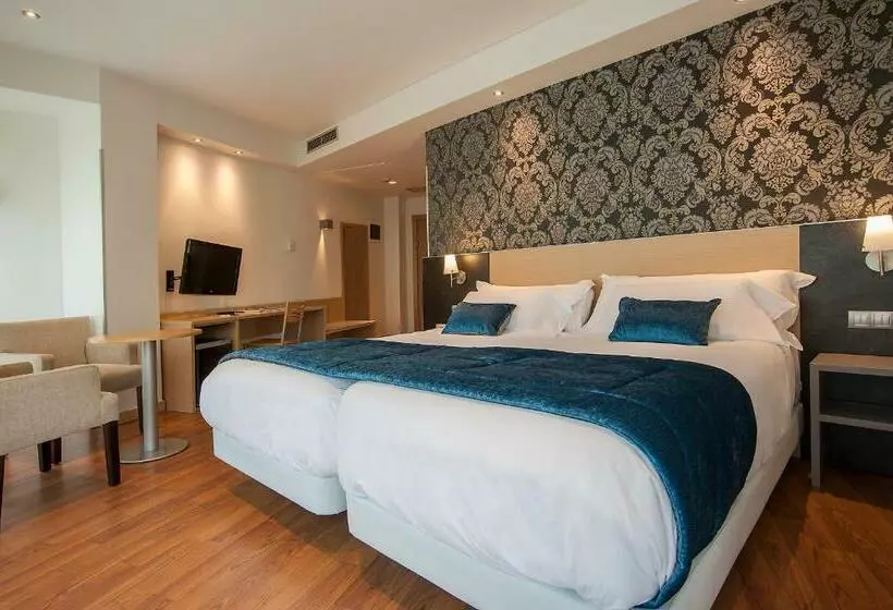 اتاق استاندارد سه نفره, Sercotel Codina