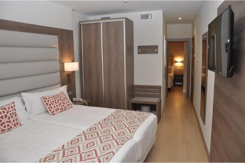 اتاق خانوادگی, Selu