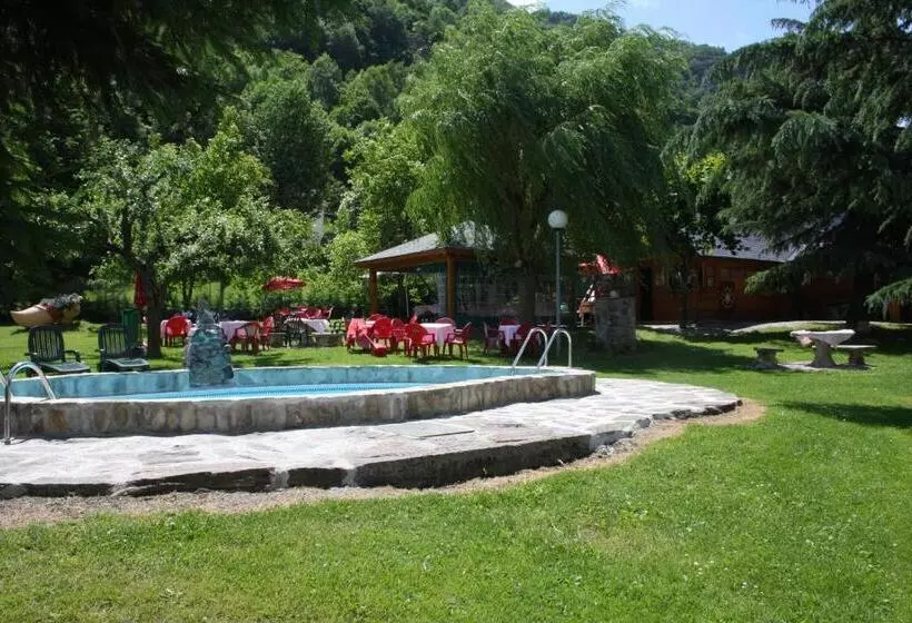 Camera Tripla Standard, Hostal Talabart