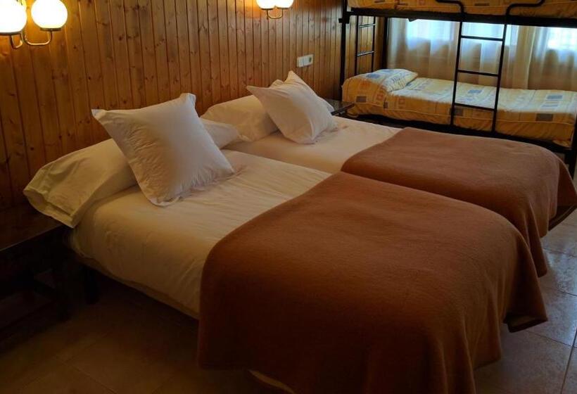 חדר סטנדרט לארבעה, Hostal Talabart