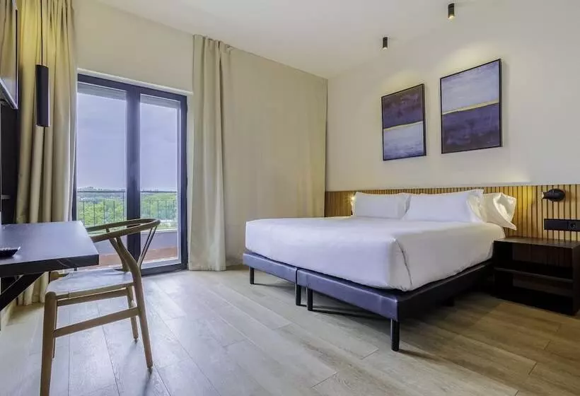 Habitación Comfort, Acta Madfor