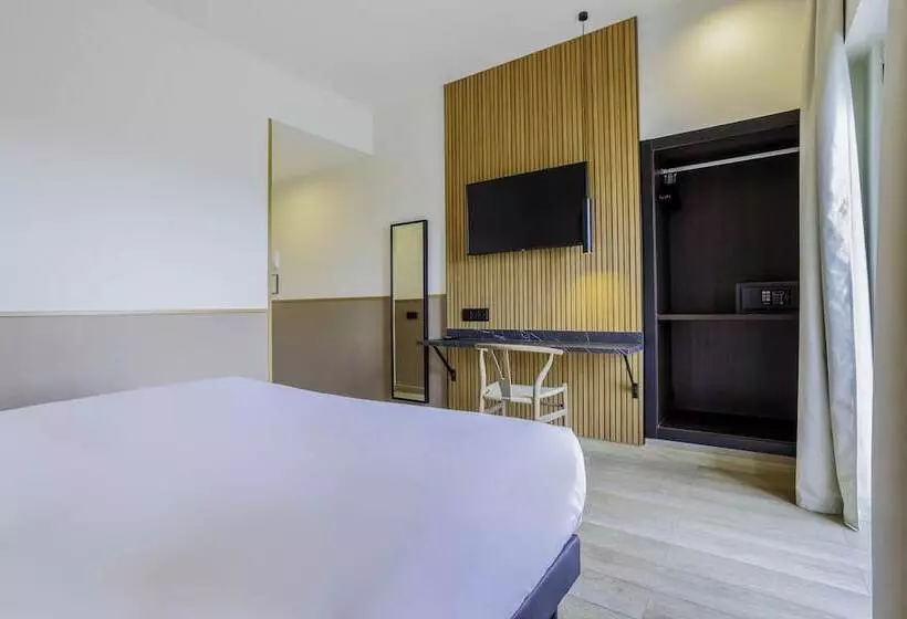 Habitación Comfort, Acta Madfor