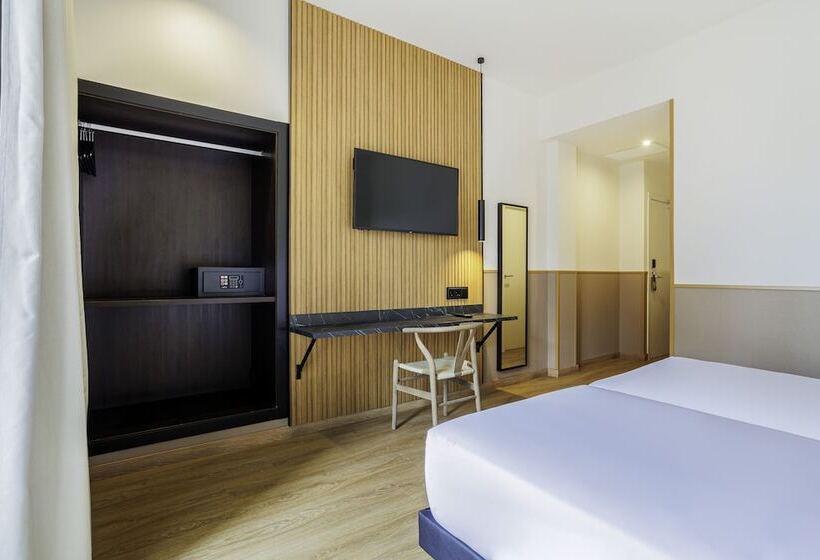 اتاق راحتی, Acta Madfor