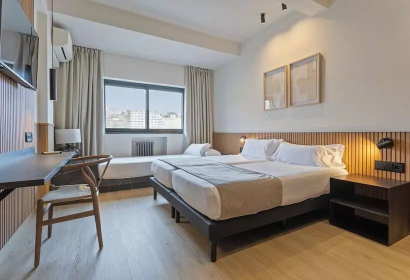 Standard Triple Room, Acta Madfor