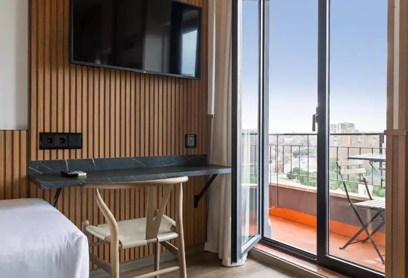 Superior Quadruple Room, Acta Madfor