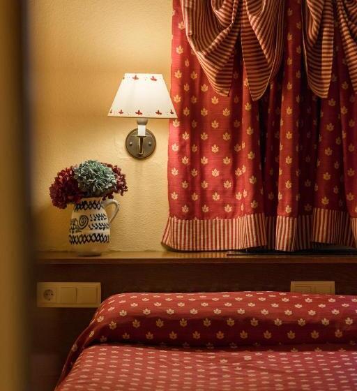 اتاق استاندارد سه نفره, Aran La Abuela