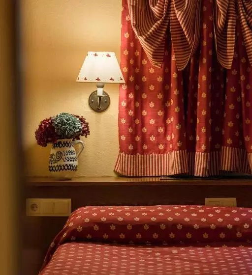 3-Bett-Standardzimmer, Aran La Abuela