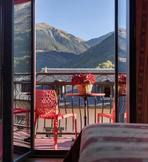 اتاق اکونومی, Aran La Abuela