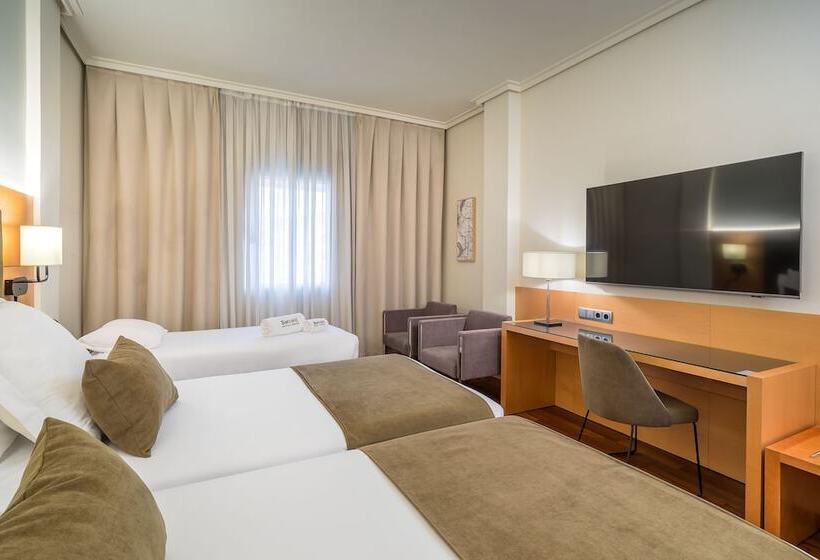 غرفة سوبيريور ثلاثية, Barceló Murcia Siete Coronas