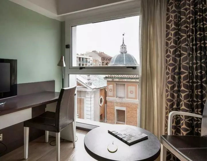 Chambre Standard, Ciudad De Logrono