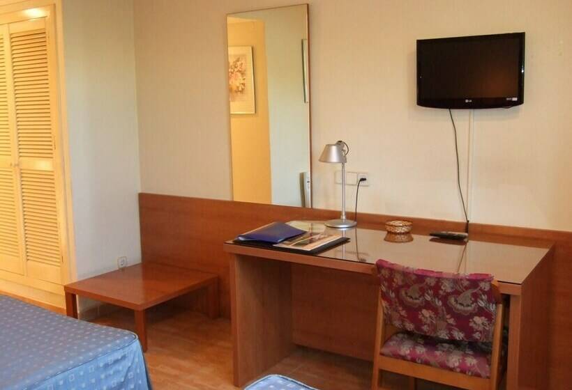 اتاق استاندارد سه نفره, Entresierras