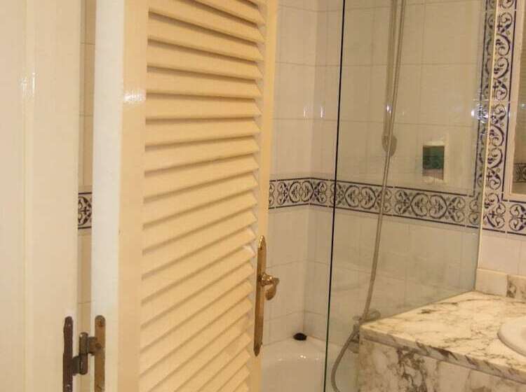 اتاق خانوادگی, Entresierras