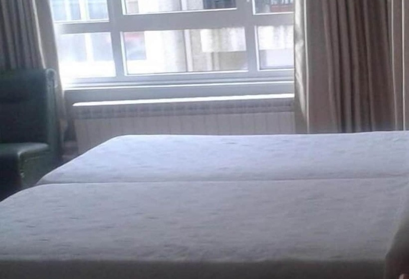 اتاق استاندارد سه نفره, Europa