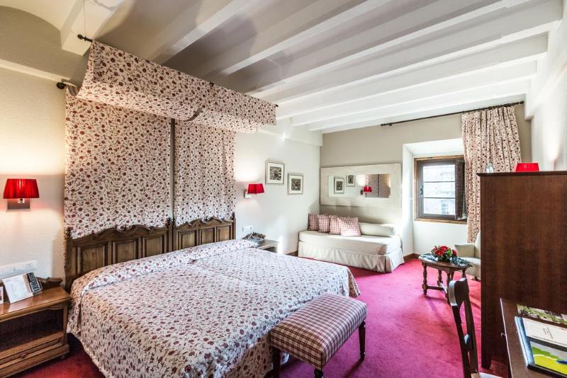 Номер Стандарт, Eurostars Los Agustinos