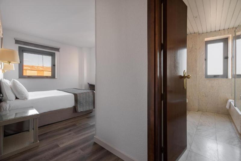 Superior-Zimmer, Exe Salamanca