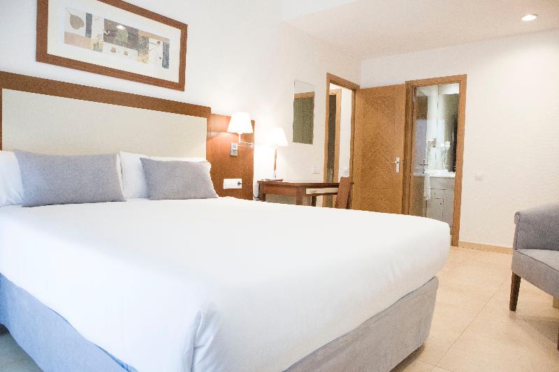 غرفة قياسية فردية, Crisol Faycán