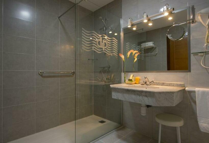 单人经济间, Galicia Palace