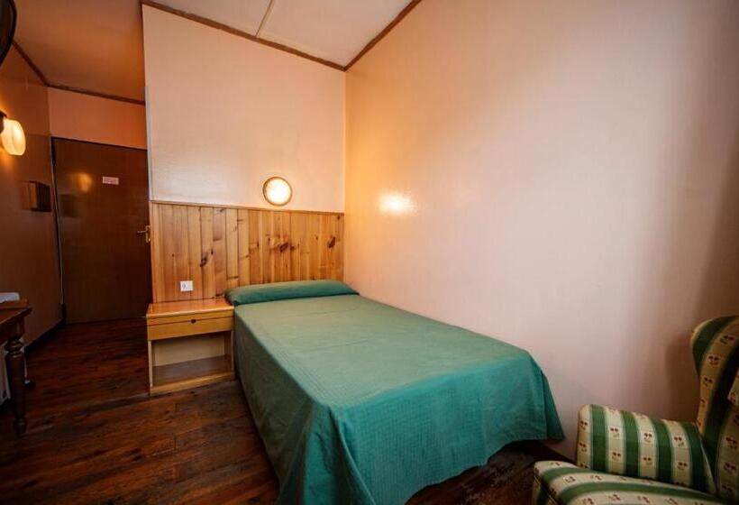 اتاق استاندارد یک نفره, Hipic