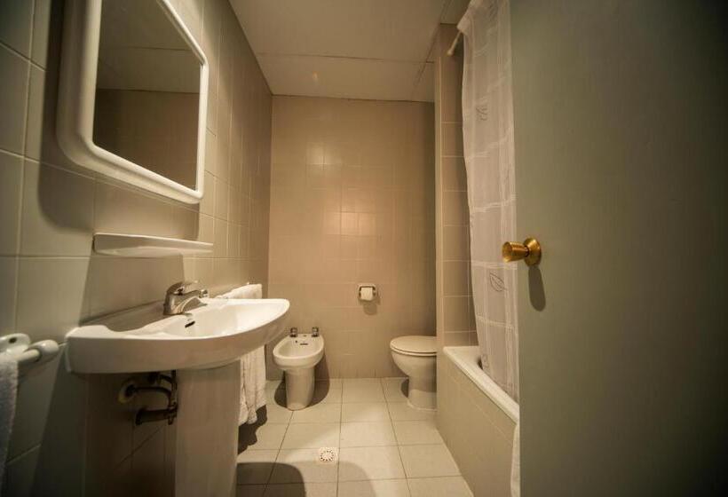 Economy Quadruple Room, Hipic