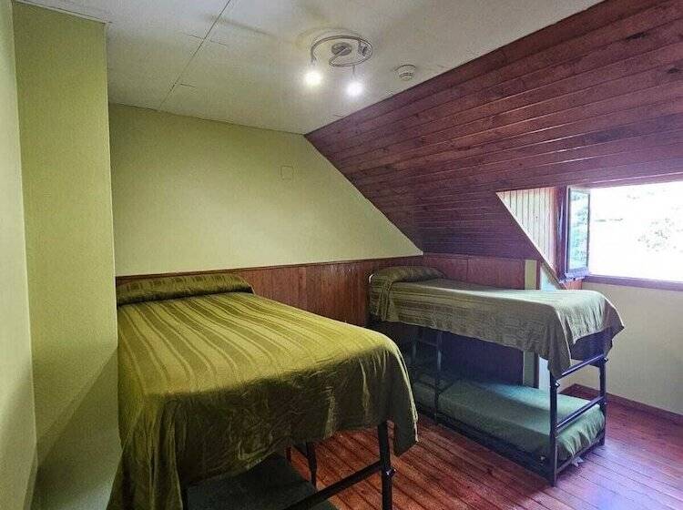 Economy Quadruple Room, Hipic