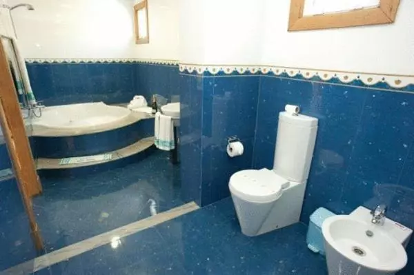 Suite Kingsize Bett, Holiday