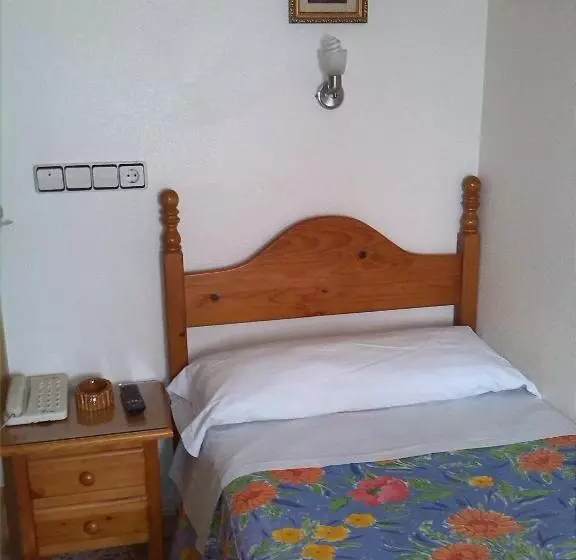 Chambre Standard Individuelle, La Parra